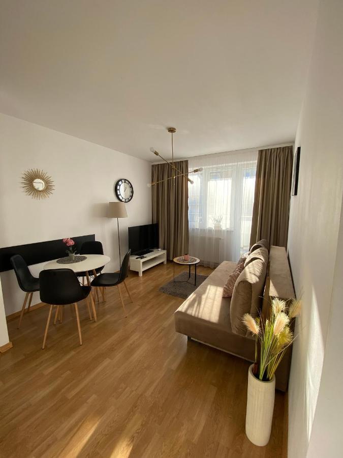 Apartament Trzech Stolic 乔左维尔考普尔斯基 外观 照片