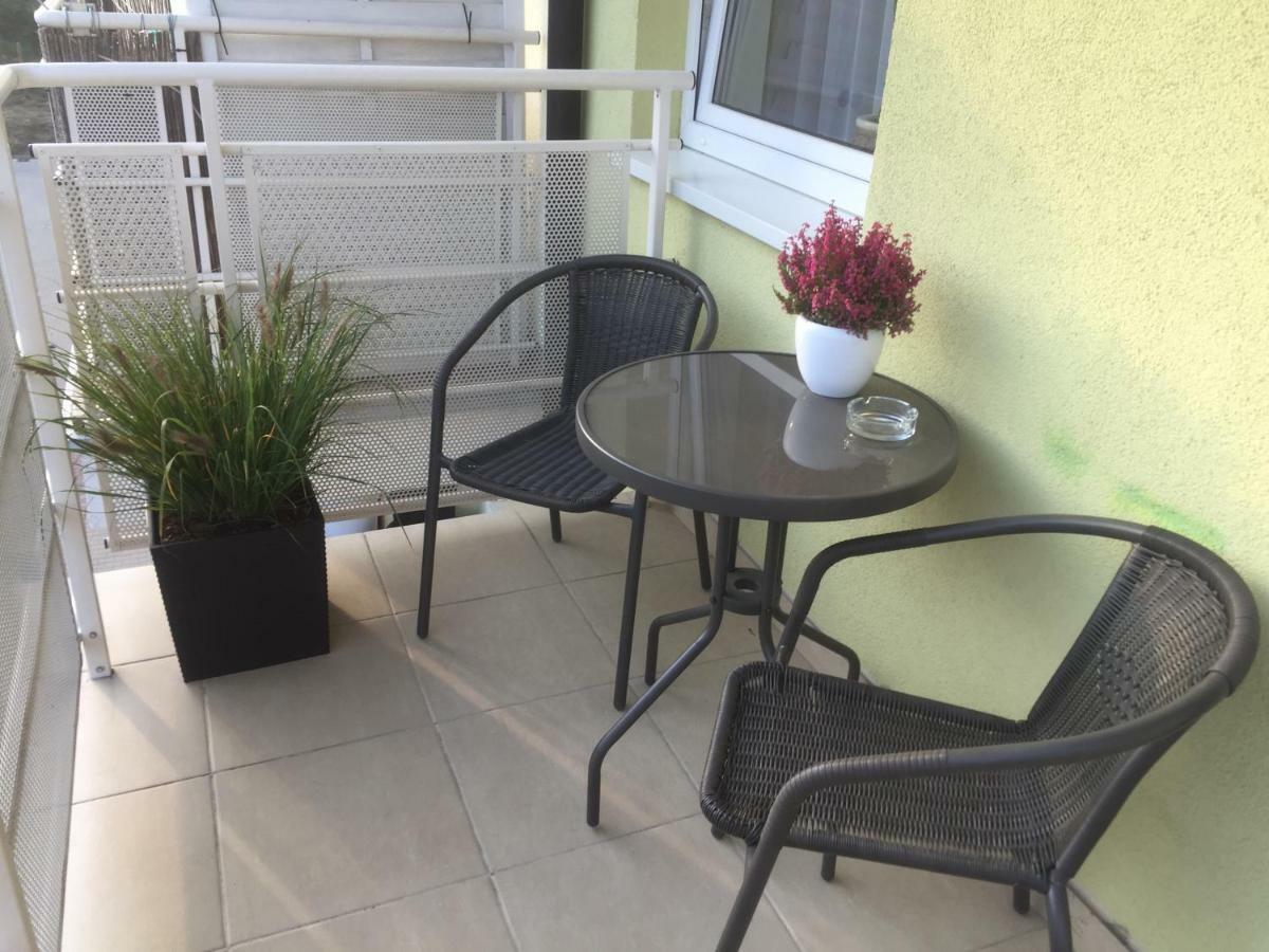 Apartament Trzech Stolic 乔左维尔考普尔斯基 外观 照片