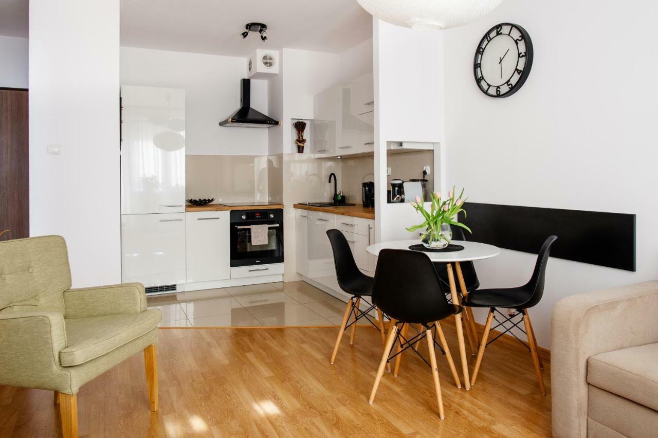 Apartament Trzech Stolic 乔左维尔考普尔斯基 外观 照片