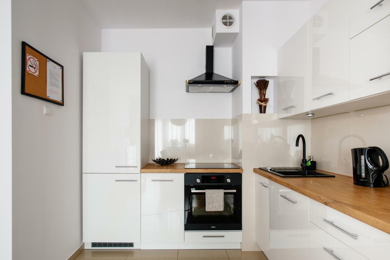 Apartament Trzech Stolic 乔左维尔考普尔斯基 外观 照片